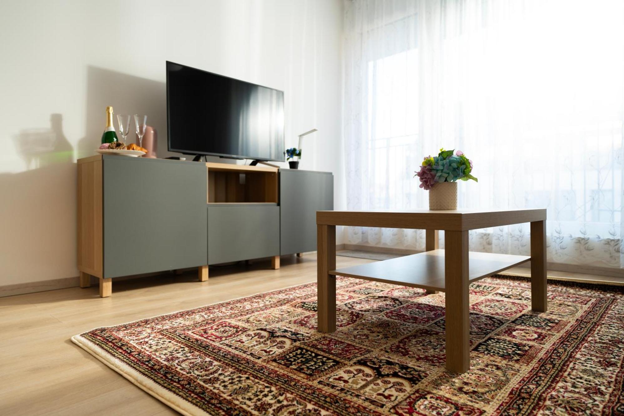 Shm Apartments With Ac And Teracce — Photos 2